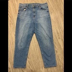 American Eagle Mom Jeans
